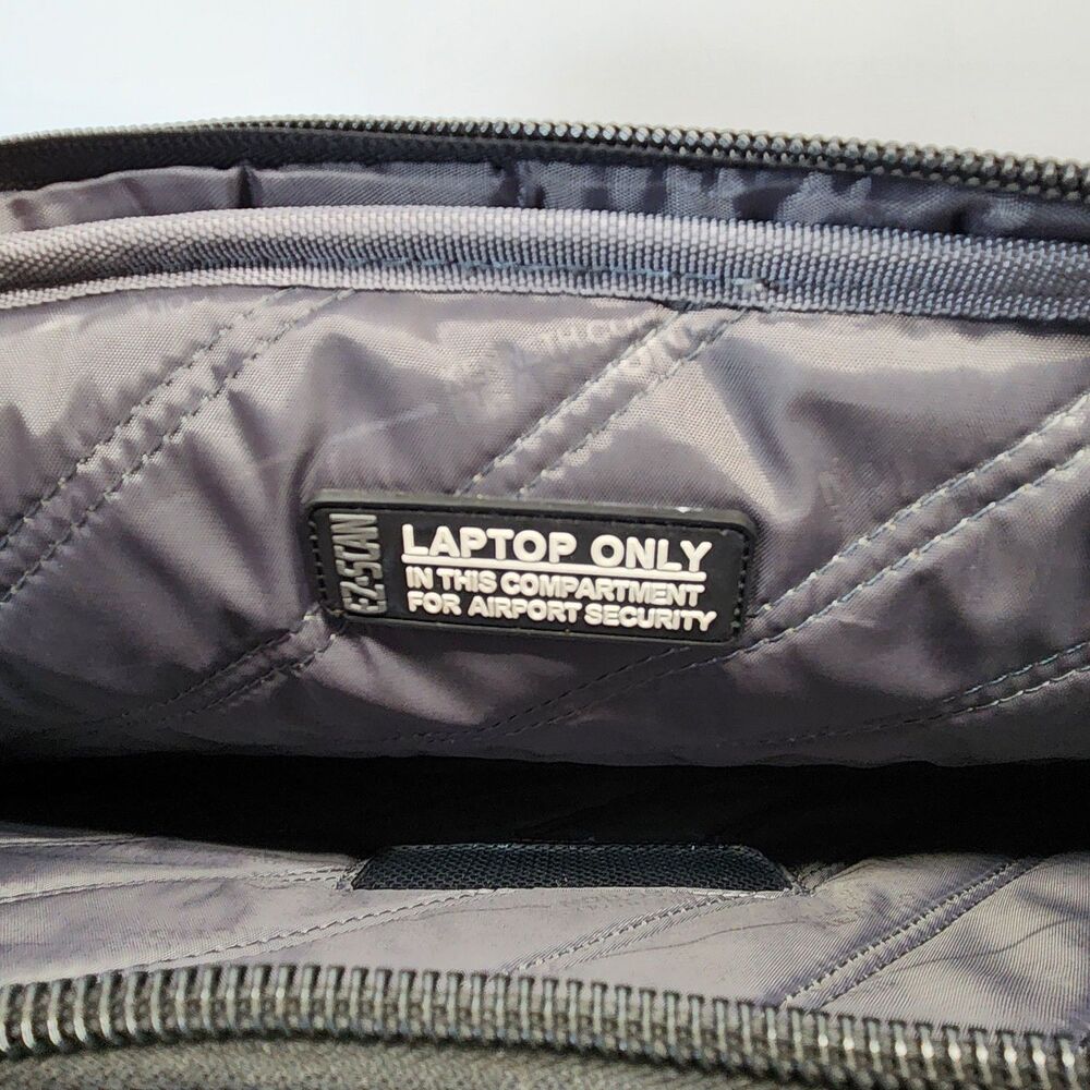 Kenneth Cole Reaction EZ-Scan 17" R-Tech Laptop Messenger Bag Black - Picture 8 of 12